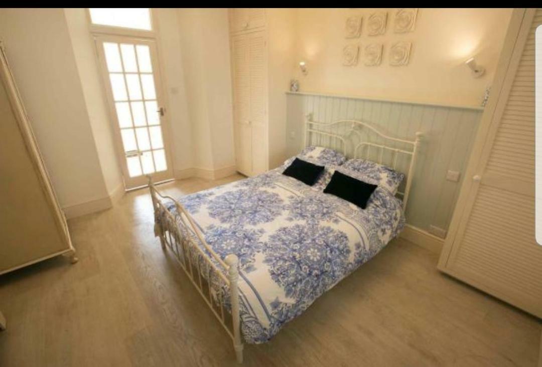 Beautiful One Bedroom Ground Floor Apartment With Parking エクセター エクステリア 写真